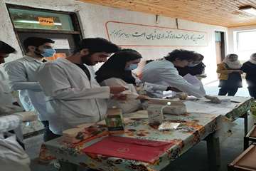 غربالگری سلامت دهان و دندان در مدارس توسط دانشجویان دانشکده دندانپزشکی