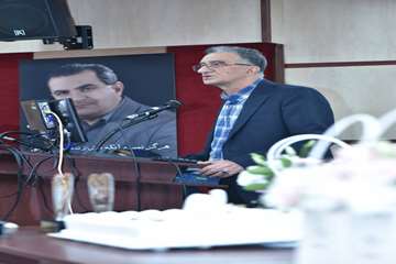 گرامیداشت روز استاد و تقدیر از اساتید بازنشسته